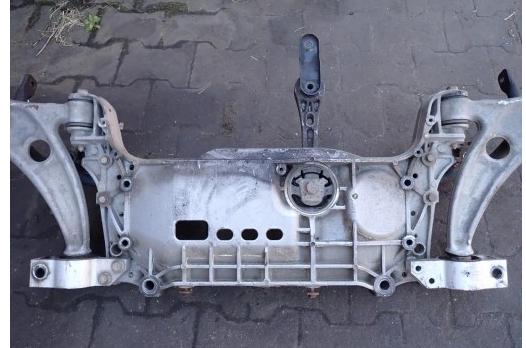 Volkswagen Passat B6   2.0TDI 1 Výstuha pod Motor 3C0199369F (Výstuhy predné)