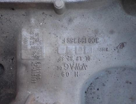 Volkswagen Passat B6   2.0TDI 1 Výstuha pod Motor 3C0199369F (Výstuhy predné)