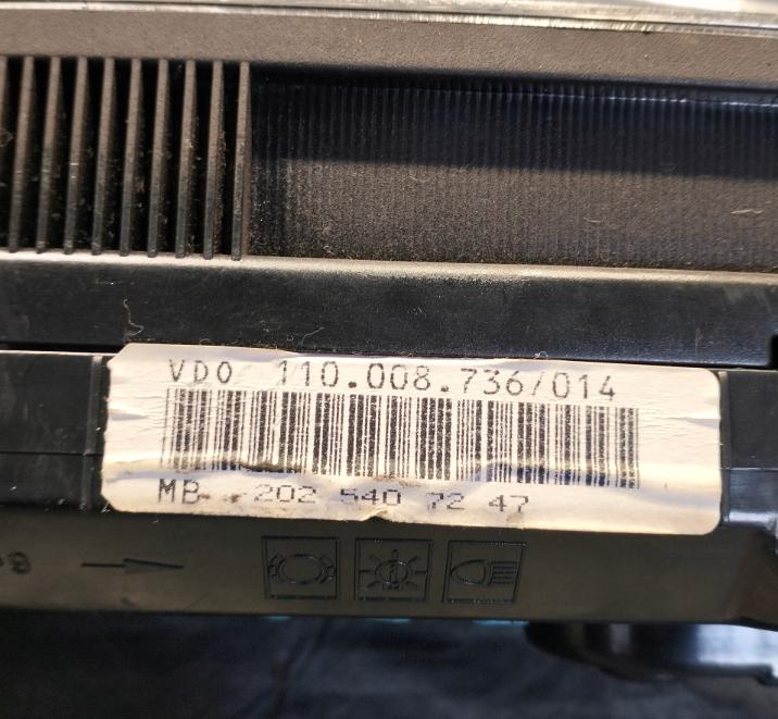 MERCEDES W202 2.2 CDI Prístrojovka/dislpej 2025407247