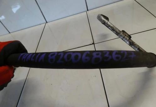 RENAULT THALIA II 2011 1.2 B  rúrka klimatizácie 8200683627