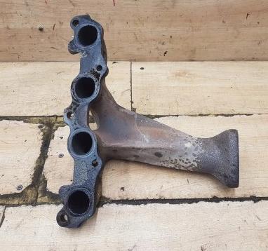 VW GOLF III 1.4 8V výfukove potrubie  030253033J  (Výfukové potrubia)