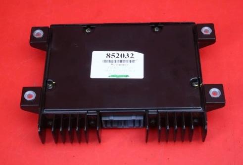 Mazda 6 LIFT   Zosilňovač Bose GM1A-66-92X (Zosilňovače)