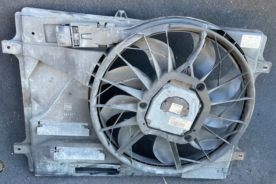 Seat Alhambra LIFT  2003 96 kW 1.9TDI 130KM 00-10 1900 Ventilátor chladiča 7M3121203G 1137328117