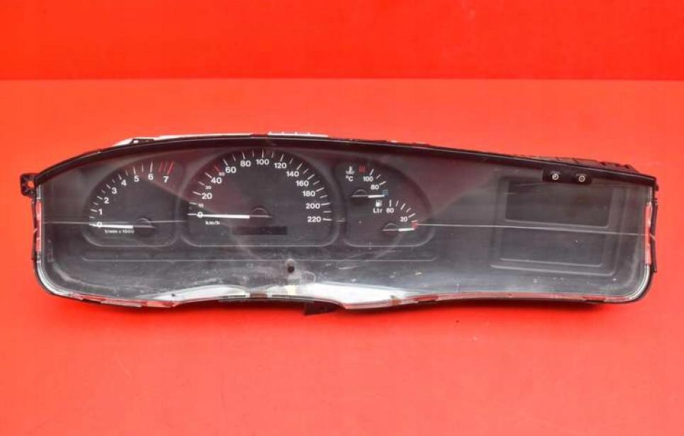 Opel Vectra B 1995-2002 1.6 16V - 101 HP manual 74 kW 1598 cm3  Prístrojovka 09134517LB