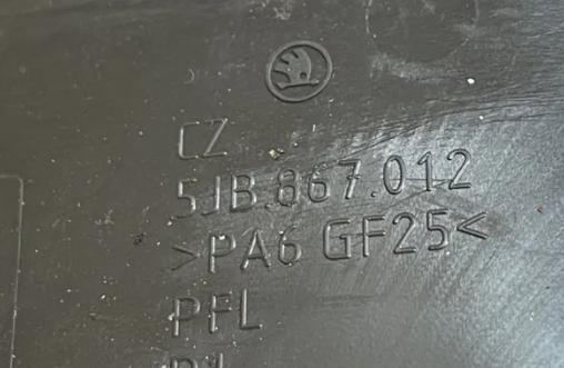 Skoda Rapid  Kľučka vnútorná predný pravá 5JB867012