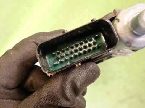 SKODA OCTAVIA I LIFT 04r  mechanizmus - motoček  lavy predny 104411-302 05074220