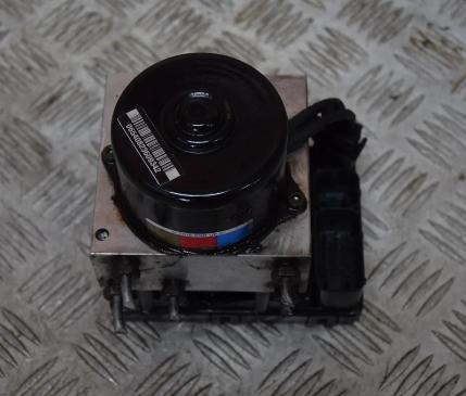 Jeep Grand Cherokee WJ 1998-2004 2.7 crd čerpadlo abs P56044300AC (Pumpy ABS)