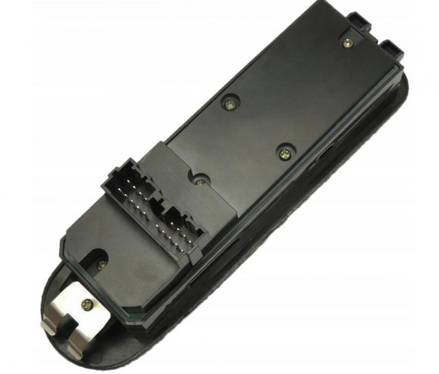 Mitsubishi Carisma prepinace okien MR740599