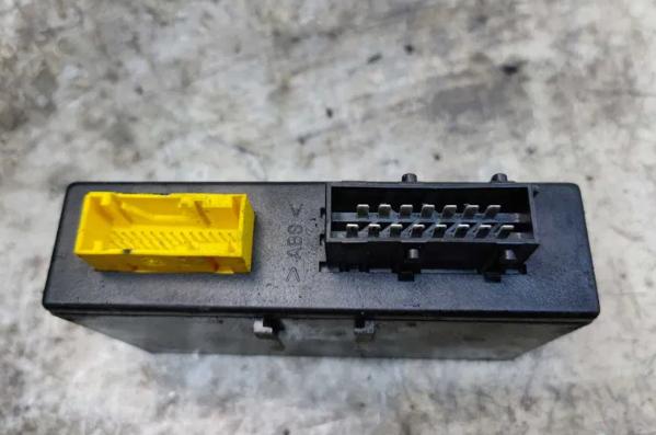 Peugeot 206 CC  Modul Riadiaca jednotka strechy 9638994980