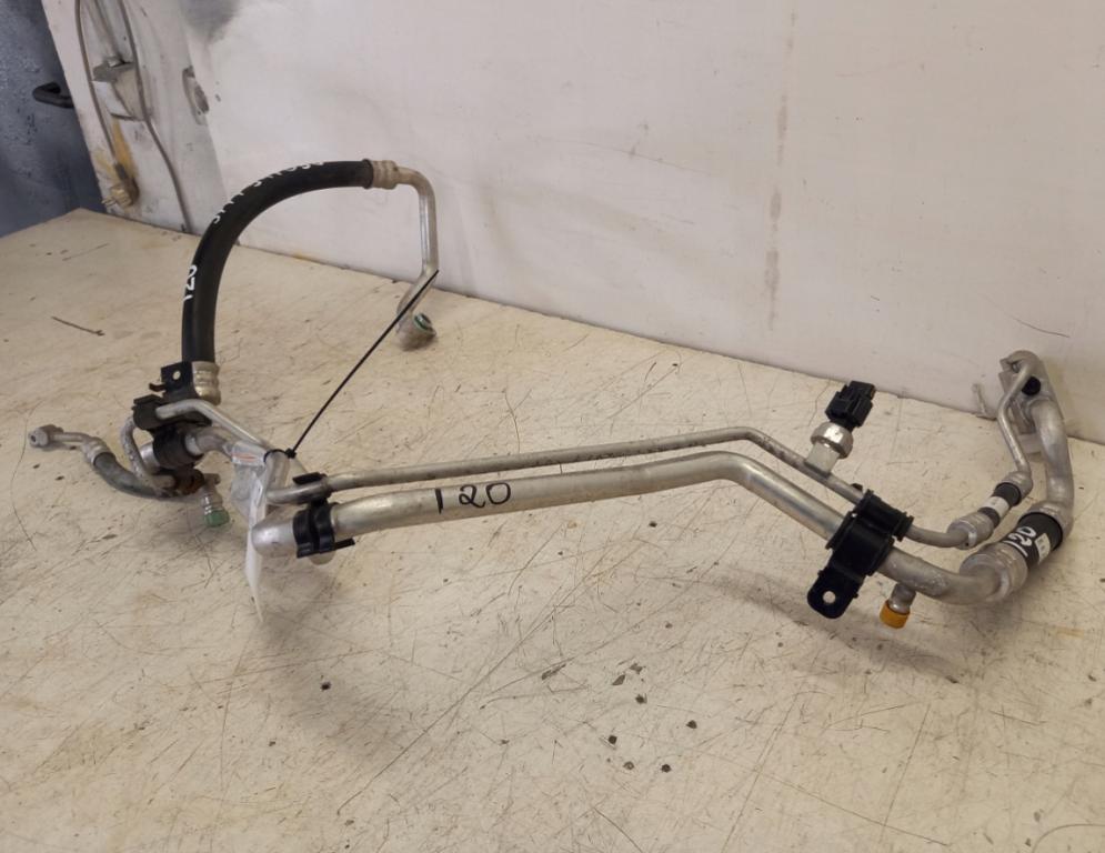 Hyundai i20 LIFT  2014 62,50 HATCHBACK 5D 1.2B 86KM 08-14 1200 rúrka klimatizácie 977754P050