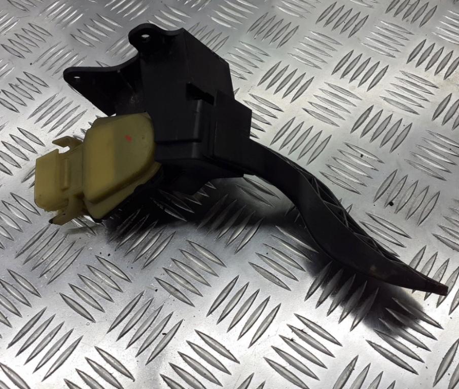 Ford Focus I 1999  KOMBI 5D 1.8TDDI 98-04 Potenciometer plynového pedálu