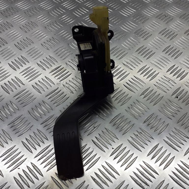 Ford Focus I 1999  KOMBI 5D 1.8TDDI 98-04 Potenciometer plynového pedálu