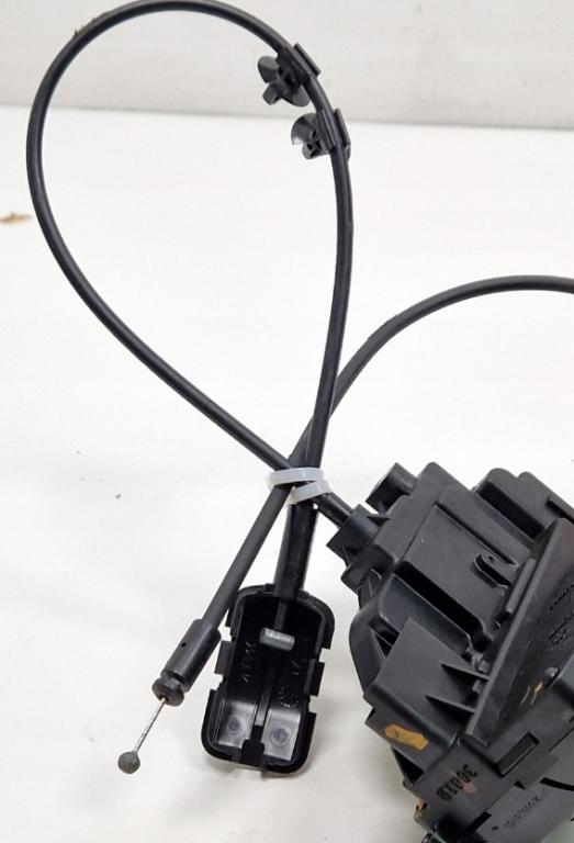 Renault Master III 2010-2019 2.3 dci manual 92 kW 2299 cm3 Zámek přední levý 805030009R