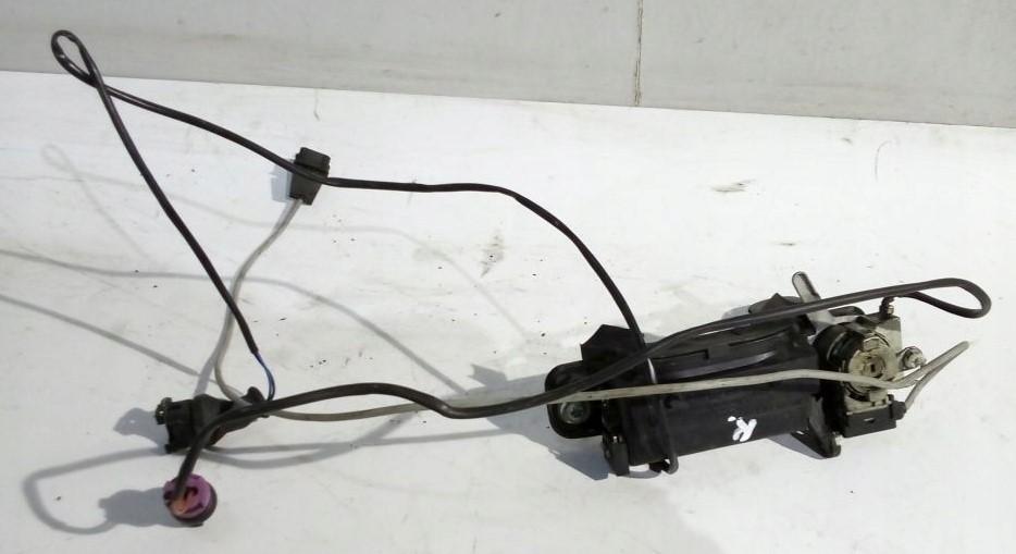 Audi A3 8L 1996-2003 1.8 20V 125 HP 92 kW 1800 cm3 Kľučka predný ľavá strana vonkajšia