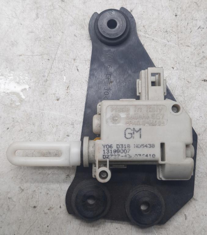 Opel Meriva teleskop zámku dverí 13199007
