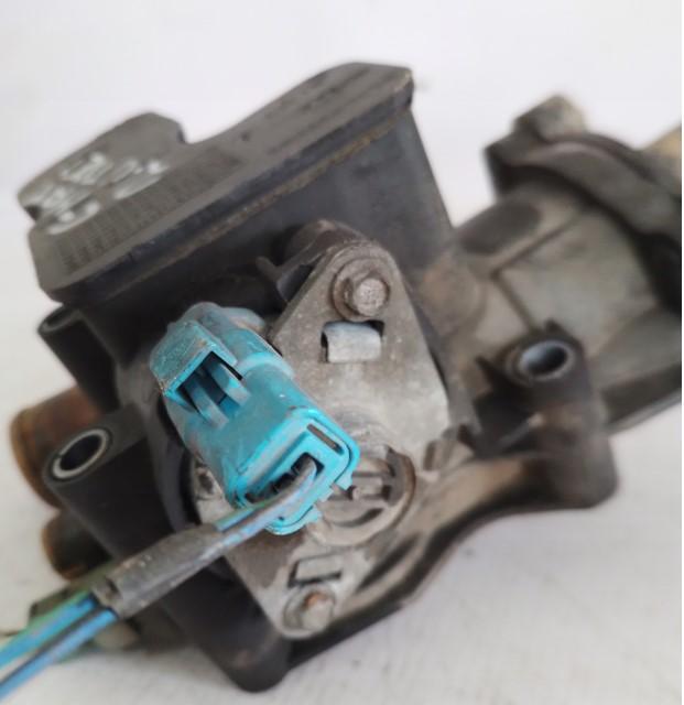 PEUGEOT VOLVO 2.0HDI Obal termostatu 9646439080