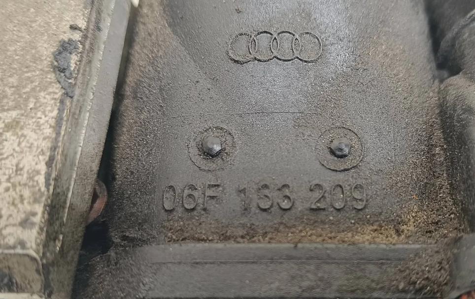 Audi A3 8P 2003-2012 2.0 16V FSI 150 HP manual 110 kW 1984 cm3  Potrubie sacie, sanie 06F133209