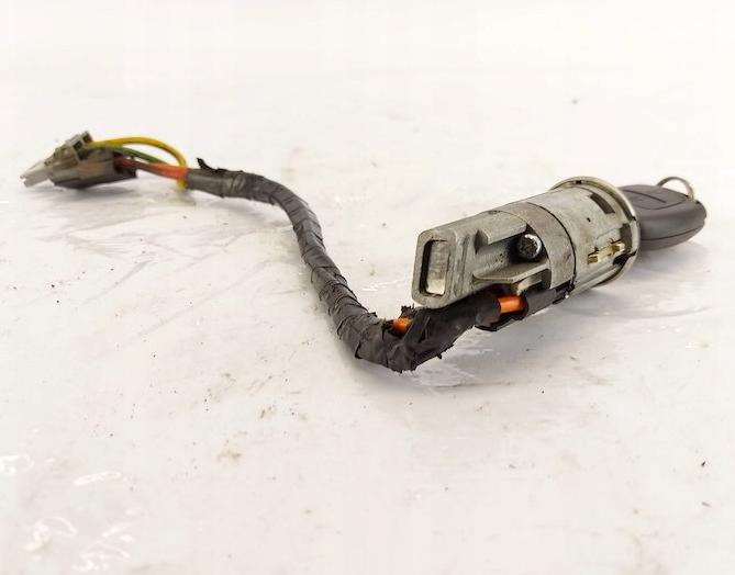 Opel Vivaro  2005 74 kW 1.9DTI 101KM 01-06 1900 spinačka 8200232418 N0501029