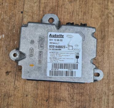 Renault Master III IV 2.3  Senzor  modul airbagu 8201448823