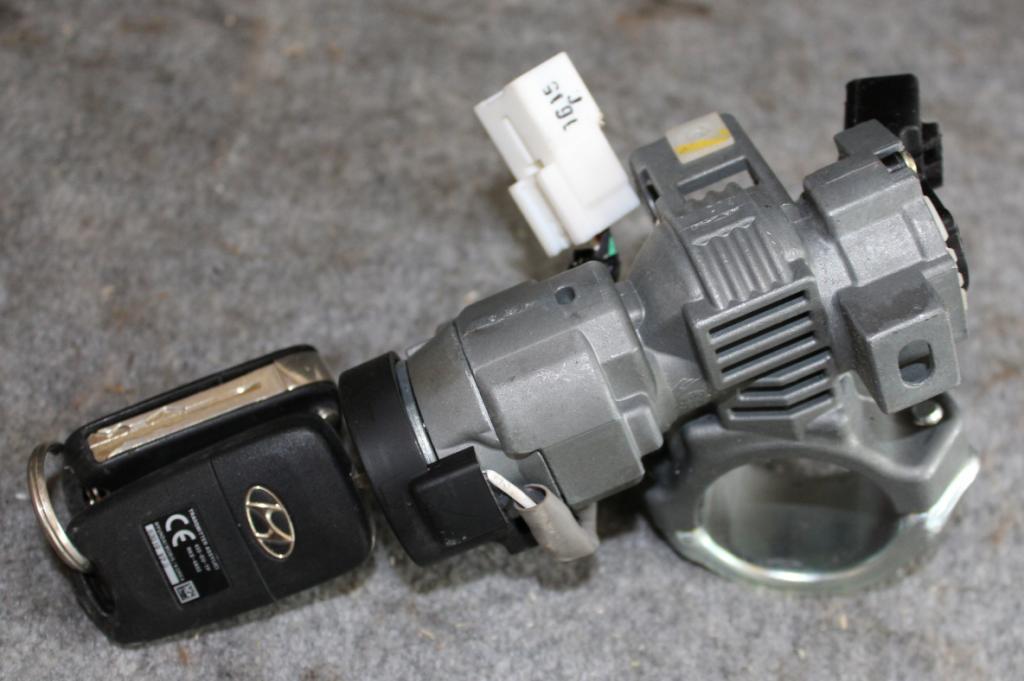 Hyundai ix20 2010-2019 1.4 16v 90 HP manual 66,2 kW 1396 cm3 5- Spínačka