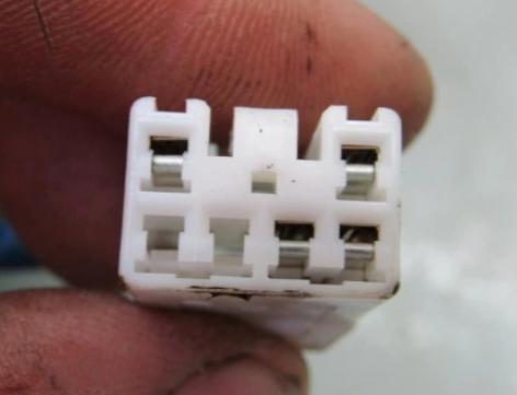 Kia Ceed   spinačka  (Spínacie skrinky a kľúče)