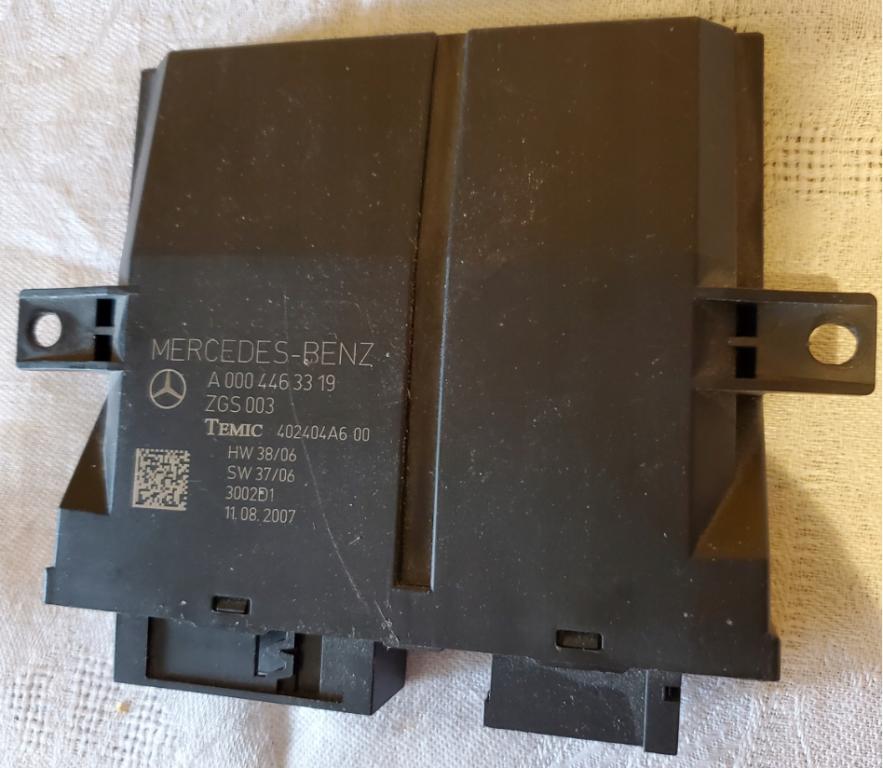 Mercedes-Benz ACTROS    3241  Modul Dvere pravy A0004463319