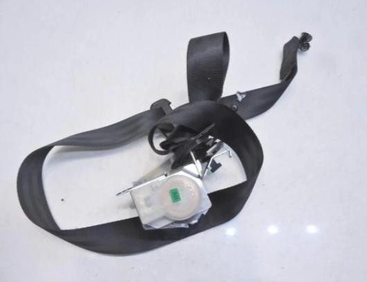 KIA CEED I LIFT  zadny pravý pas 89810-1H500 89820-1H500