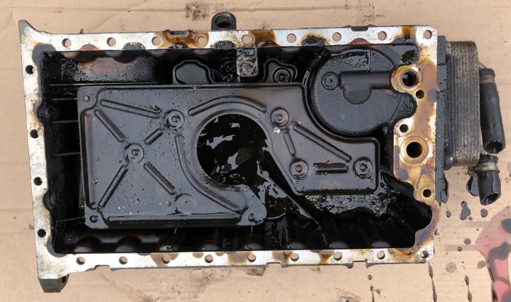 VOLVO V40 1.8 Olejová vaňa 9189158 1275809