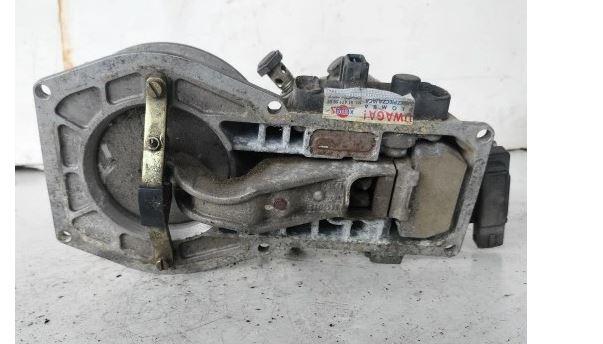 Audi 100 C3    SEDAN 4D 2.3B 133KM 82-91  Rozdeľovač vstreku 034133353C 0438101029