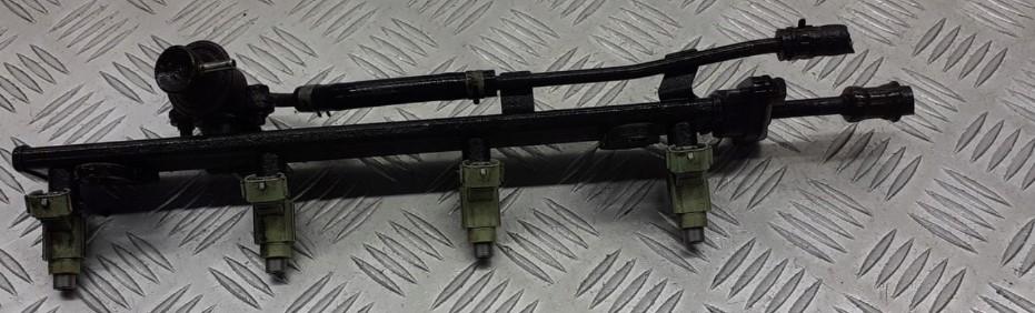 Mitsubishi Outlander I Lišta vstrekovacia vstrekovacie ventily HDA250E 