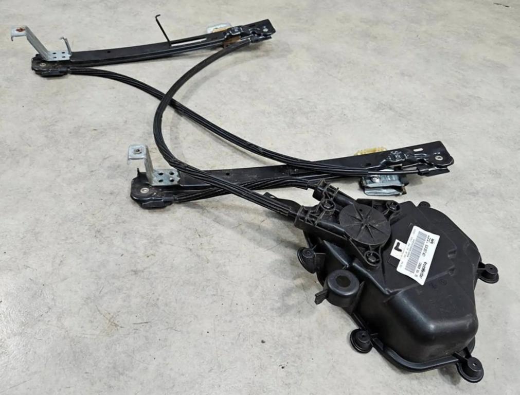 Seat Ibiza IV 6J 2008-2017 mechanizmus okná predné ľavý 6J3837401