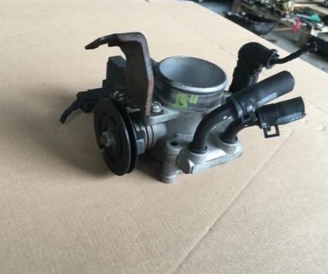 HYUNDAI KIA 1.4 1.6 škrtiaca klapka 35100-2B060