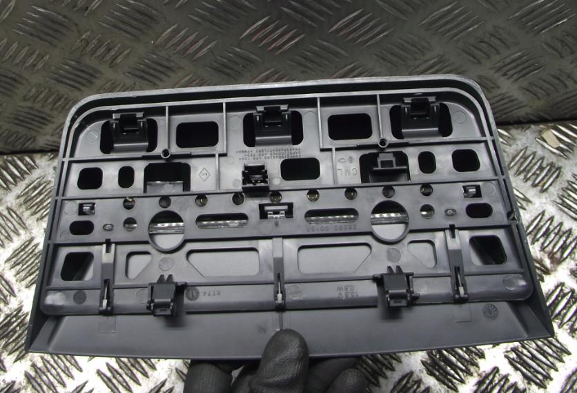 RENAULT FLUENCE LIFT 13R svetlo bzdové 265900015R