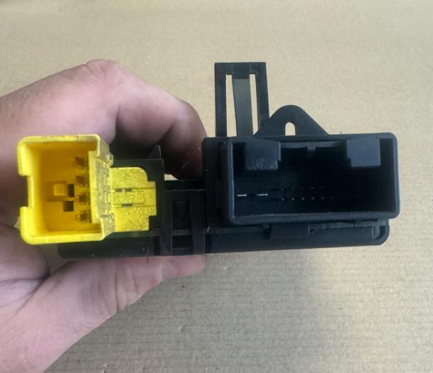 Skoda Octavia II LIFT modul volantu 1K0953549CM