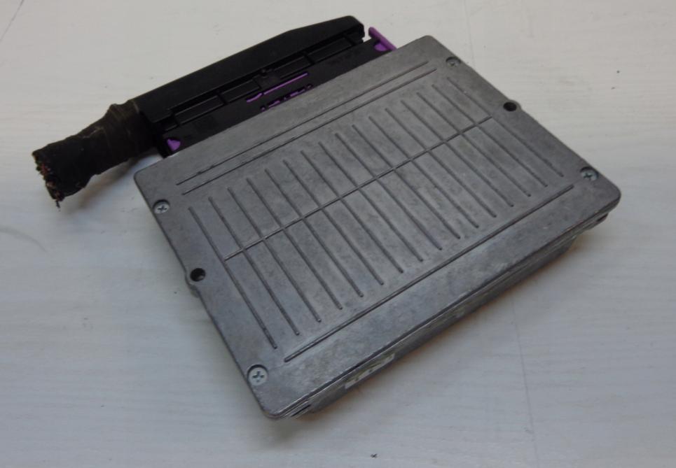 riadiaca jednotka plynového pedálu 67R011002