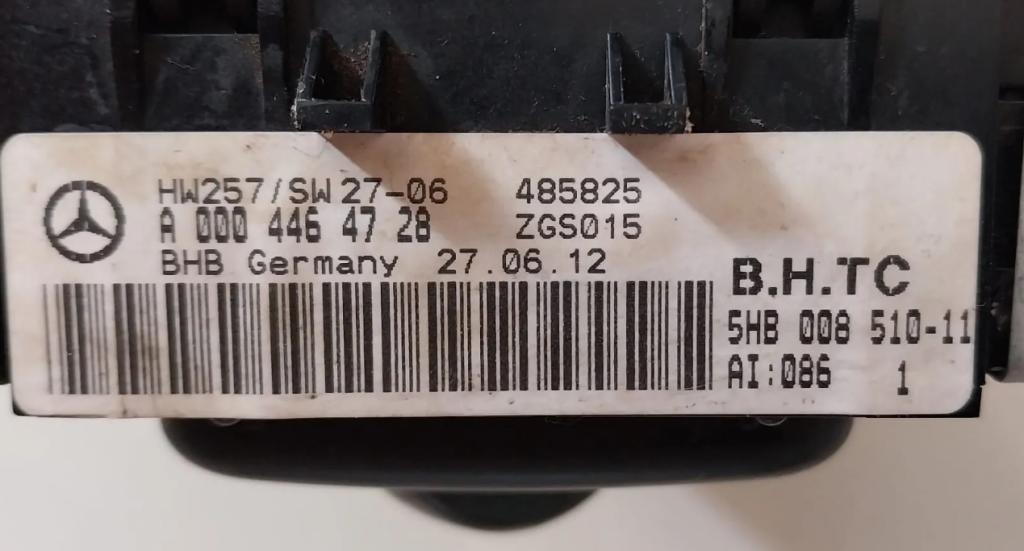 MERCEDES panel kúrenia A0004464728