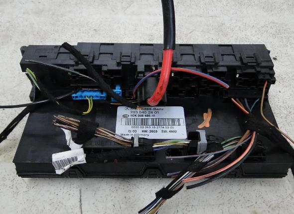 MERCEDES W203 Modul Riadiaca jednotka SAM 2035452401