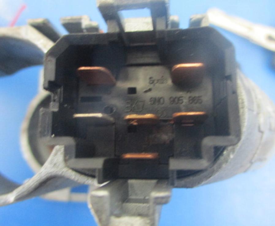 Seat Ibiza II 6K 1993-2002 1.9 tdi 90 HP manual 66 kW 1896 cm3 5- Spínačka 6K0905851