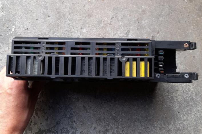 Mercedes E W211 2002-2009 2.7 CDI 177 HP automatic 130 kW 2685 cm3 4- modul riadiaca jednotka 2115453401