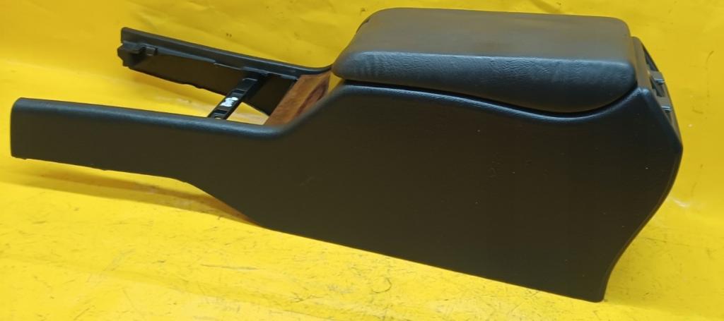 MERCEDES-BENZ W210 E290 2002 E290 2.9 Lakťová opierka + Tunel 9300411