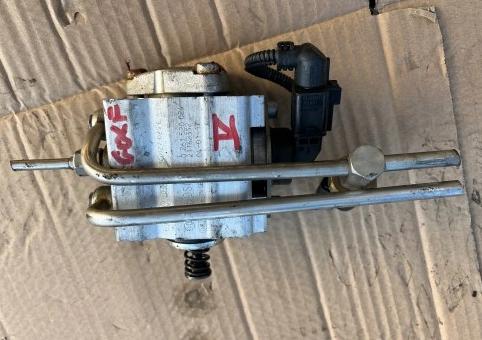 Vw Golf V  Pumpa paliva 0261520024 03C127025L