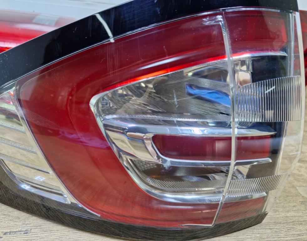 FORD GALAXY MK4 svetlo zadné ľavé EM2B-13405-AH , do 48 hod., Počet: 1.00