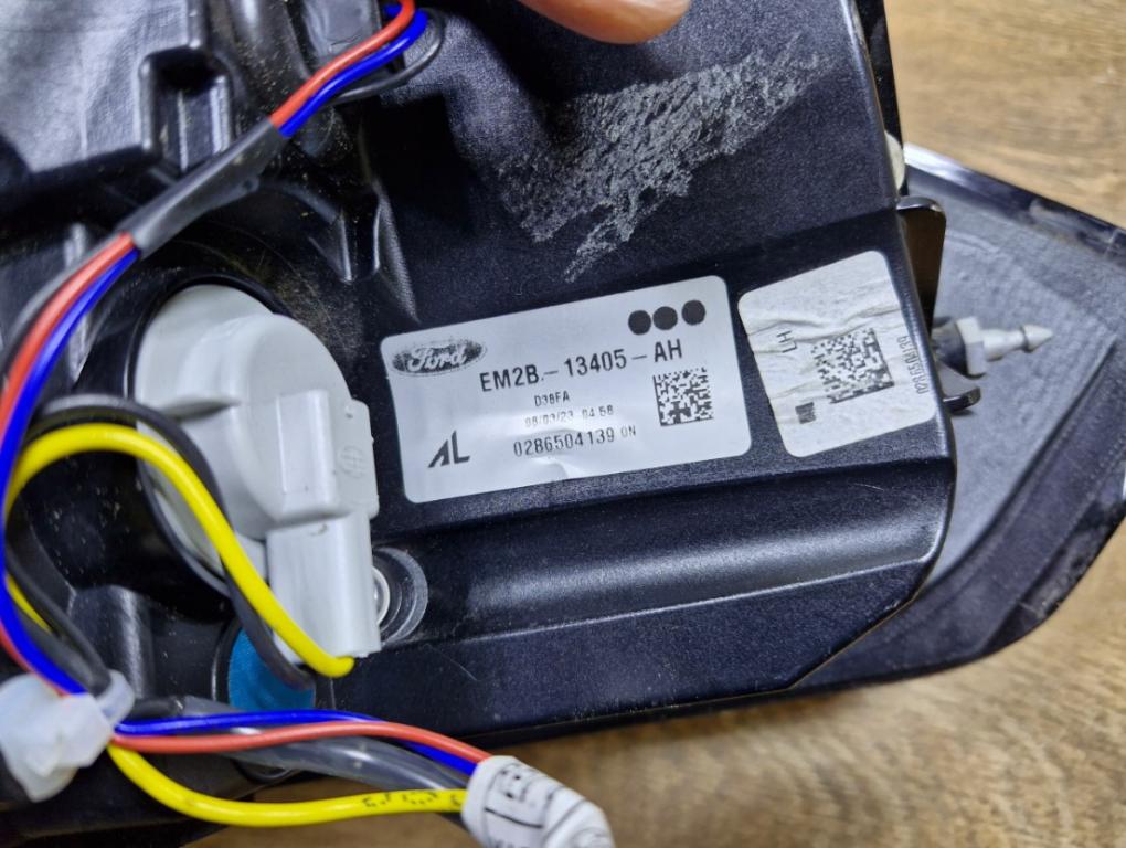 FORD GALAXY MK4 svetlo zadné ľavé EM2B-13405-AH , do 48 hod., Počet: 1.00