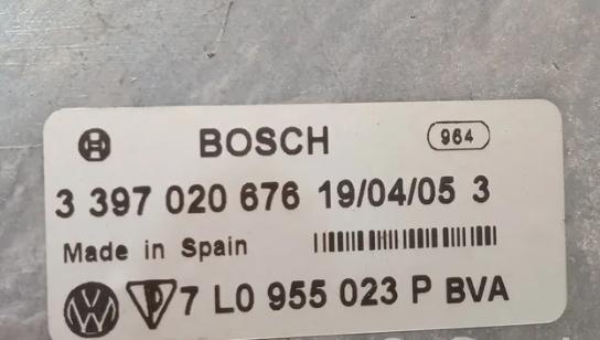 Porsche Cayenne  Vw Touareg  mechanizmus motorček  stieračov Predný  7L0955119K