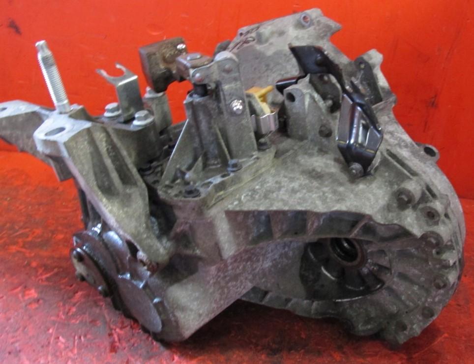 FORD TRANSIT Furgon (FA_ _) FURGON 2011 63,00 2.2 TDCi - P8FA 2198,00 Prevodovka MANUALNA 6C1R7002AB ; 6C1R7F096ABA 