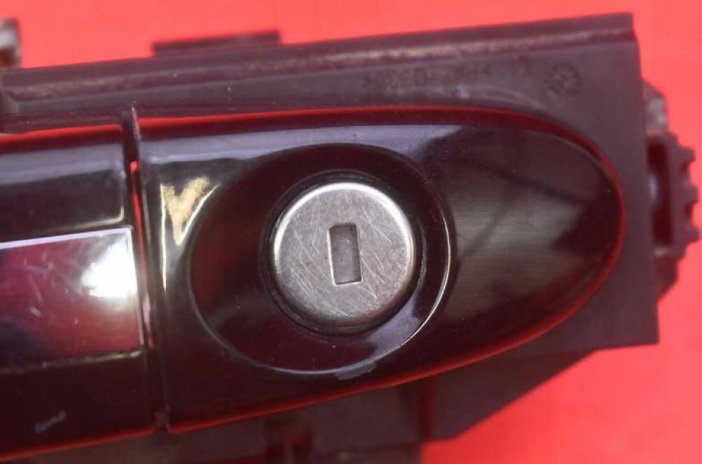 FORD MONDEO MK4 07-10 ĽAVÁ PREDNÁ Kľučka, ČIERNA 6M21-U224A37BF