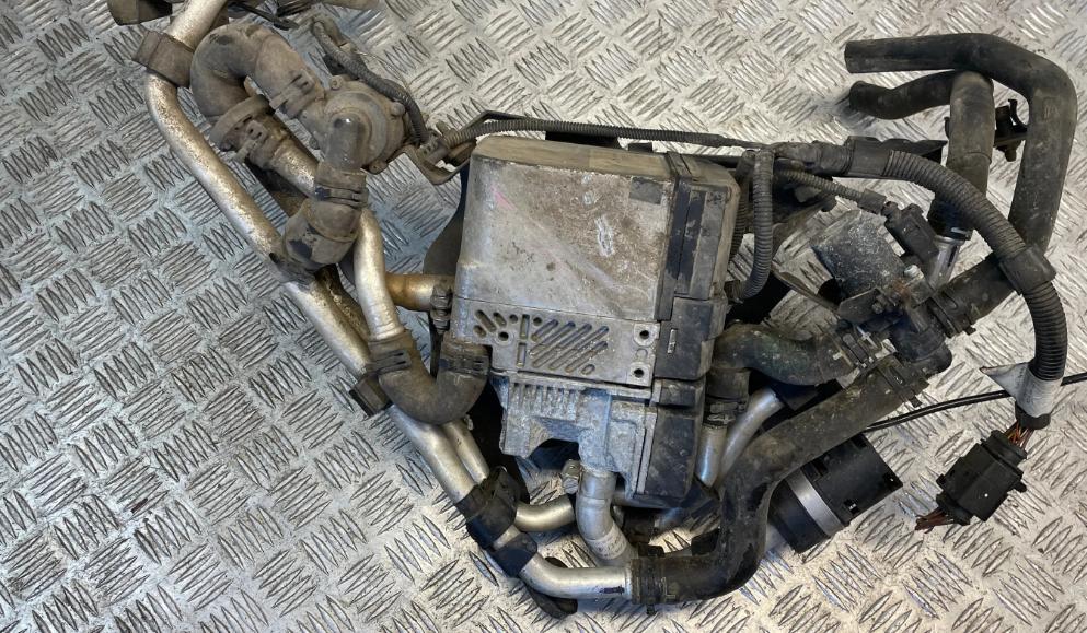 Vw Touareg 2002-2010 5.0 TDI V10 313 HP automatic 230 kW 4921 cm3 Webasto 7L6819008C