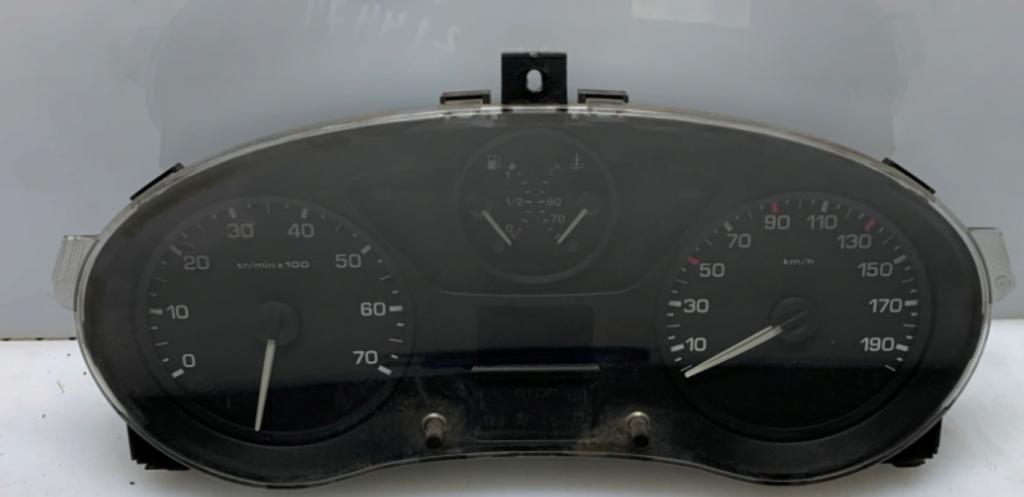 Renault Laguna III 2007-2015 2.0 DCI 178km 131 kW 2000 cm3 Odpor, rezistor