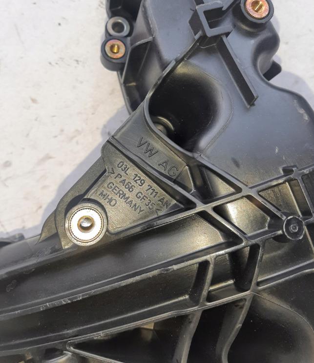 VW/AUDI/SEAT Potrubie sacie, sanie 1051359S03 03L129711AN