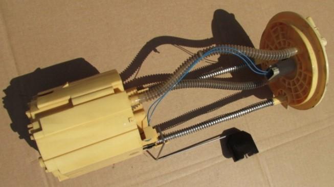 Cherokee Liberty KJ 2.8 crd Čerpadlo palivo 52129053AC